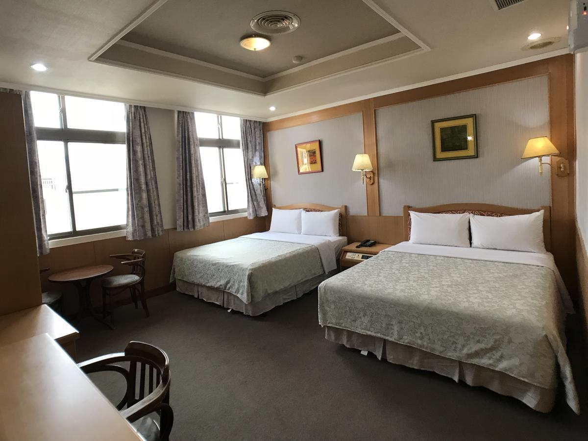Shiah Yih Hotel Huwei エクステリア 写真
